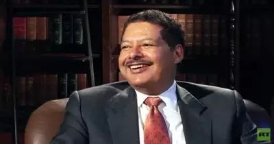 أحمد زويل اخترع إيه؟ ماذا اخترع العالم المصري الشهير؟