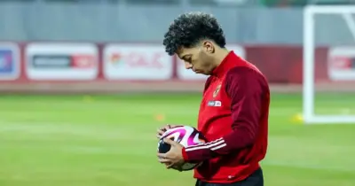 إمام عاشور: والدتي كانت عايزة تتخانق مع زيكو عشان زقني (فيديو)