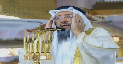 من هو الشيخ فيصل بن عبدالملك نعمان الذي توفي اليوم؟.. مئذنة الحرم المدني تودع صاحبها