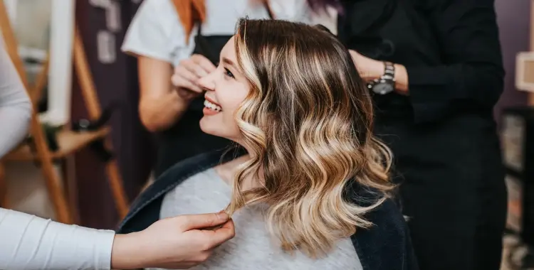  مواعيد قص الشعر شهر ديسمبر 2025 للتكثيف والتطويل.. اعرف الجدول 