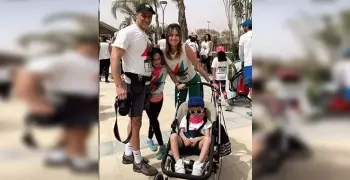 شاهد آخر أحفاد حسني مبارك مع والديه