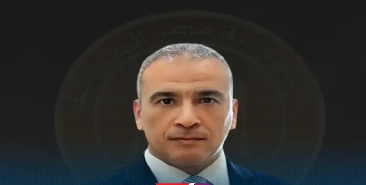  من هو علاء حسن الشريف عقب تعيينه أمينًا عامًا لمجلس الوزراء؟ 