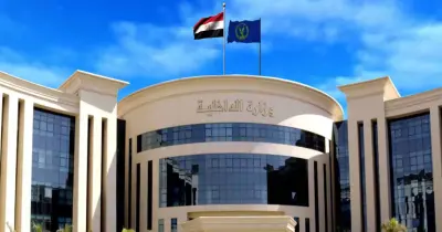 قرار وزير الداخلية بإبعاد 3 أجانب خارج البلاد لأسباب تتعلق بالصالح العام.. أحدهم سوري