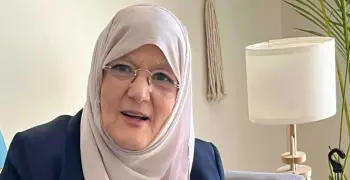 نجاة الفنانة المعتزلة شمس البارودي من حادث مروري مروع