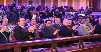رئيس جامعة القاهرة يشيد بتنظيم منتدى التواصل الاجتماعي