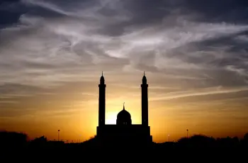 موعد أذان المغرب الساعة كام يوم عاشوراء 2026؟