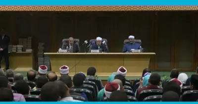 الطيب يكرم أوائل كليات جامعة الأزهر (صور)