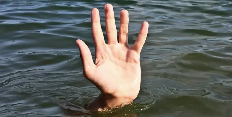  غرق طفل بالغربية ووالده يصارع الموت بعد محاولة إنقاذه (صور) 