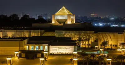 بسبب تبديل القطع الأصلية.. المؤبد لمفتش آثار بمتحف الحضارة القومي