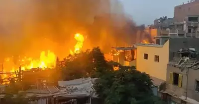 حريق الشرابية..ألسنة النار تلتهم مسجدا وعدد من مخازن الأخشاب (التفاصيل كامل)