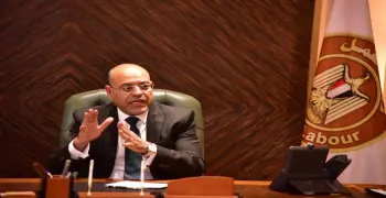 عند تصفية وإغلاق المنشآت.. قرار جديد بشأن مواعيد وضوابط الوفاء بحقوق العمال