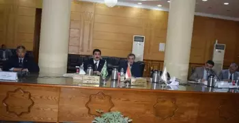 جامعة بنها تناقش مقترحا لإنهاء التعاملات الورقية