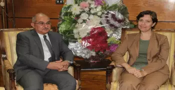 جامعة أسيوط تعلن عن 13 منحة دراسية من هيئة الإيمديست الأمريكية للطلاب