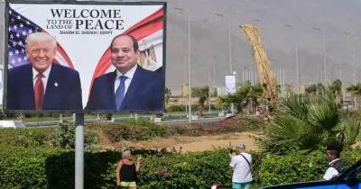 ترامب يتغني بالسيسي فور وصوله مصر