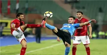 مدافع وحيد ومهاجمين.. تعرف على تشكيل الأهلي أمام الفيصلي الأردني