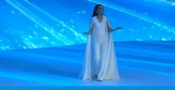 شاهد كارمن سليمان تغني في افتتاح مؤتمر الشباب السابع بحضور السيسي