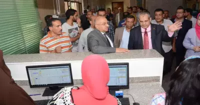 رئيس جامعة أسيوط يزور معهد جنوب مصر للأورام (صور)