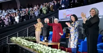 بالصور.. ظهور انتصار السيسي في حفل زفاف يجمع ألف عريس وعروسة