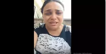 شاهد استغاثة إيفون نبيل المحبوسة في بيتها بواسطة زوجها وتحرك للداخلية