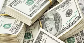 تعرف على سعر الدولار في السوق السوداء