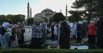 موعد صلاة عيد الفطر في تركيا 2026 بكل المدن