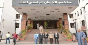 الإعلامي شريف عامر في جولة بالمستشفيات الجامعية بأسيوط (صور)