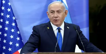 منافس نتنياهو في الانتخابات الإسرائيلية.. المعارضة تتوحد للإطاحة برئيس وزراء الاحتلال