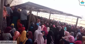 تزاحم طالبات الأزهر في أول أيام التسكين بالمدن الجامعية (صور)