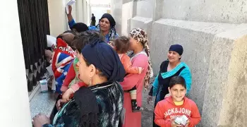 قافلة جامعة المنيا الطبية توقع الكشف على 1600 حالة خلال يومين (صور)