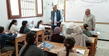 بعد أزمة رغيفين عيش وكيس فول.. أستاذ جامعة يكشف واقعة تنمر سابقة لبطل الأزمة