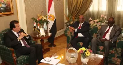 وزير التعليم العالي يبحث سبل التعاون مع الصومال