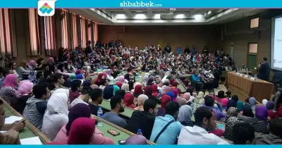 «حديد عز» تحاضر طلاب تجارة القاهرة عن «التقنيات الحديثة فى شركات الأعمال»