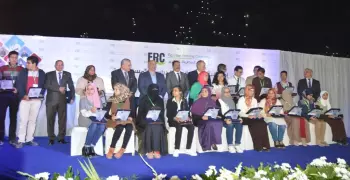 طلاب عين شمس يحصلون على 17 منحة ضمن برنامج «مستقبلي»