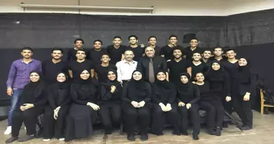 «المسرح الأسود» بكلية التخطيط العمراني يستقبل الطلاب الجدد (صور)