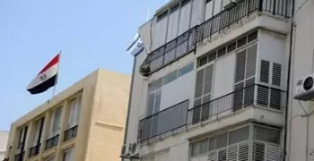 هل سحبت إسرائيل سفيرها أو تم طرده من مصر؟