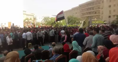 صور| بالأعلام والفقرات الفنية.. «آداب بني سويف» تحتفل بذكرى السادس من أكتوبر