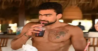 بمنشور رسمي..  تفاصيل خطوبة محمد مكاوي وحقيقة ارتباطه الجديد