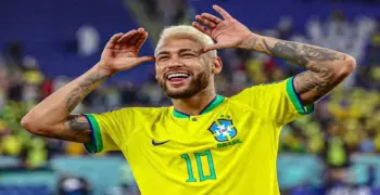 كم عمر نيمار جونيور؟.. مسيرة الساحر البرازيلي بين الأندية