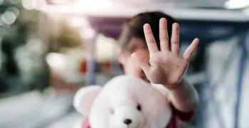طفلة حامل وأب الجنين هو العم.. قضية مفزعة أمام القضاء