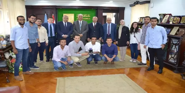  فوز جامعة الإسكندرية بالمركز الأول في مسابقة الغواصات الآلية 