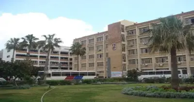 شروط أقسام كلية الآداب جامعة القاهرة للطلاب المستجدين لعام 2026 2027