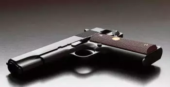 انتحار طالبة بطلق ناري في القاهرة.. استخدمت سلاح والدها