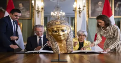 خرج بطريقة غير شرعية.. مصر تنجح في استرداد قناع أثري من سويسرا