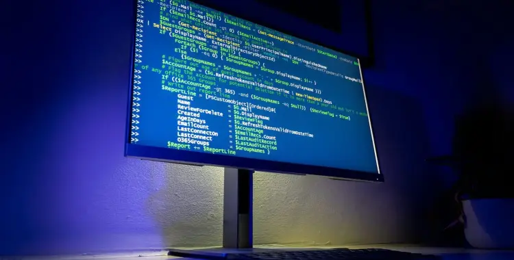  يحتاج المستخدم إلى معرفة وظيفة المكتبة البرمجية وتفاصيلها الداخلية.. صواب أم خطأ؟ 