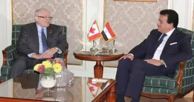 وزير التعليم العالي يستقبل وفدًا من مجلس الشيوخ الكندي لبحث التعاون العلمي (صور)