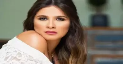 نقل ياسمين عبد العزيز إلى العناية المركزة.. الحقيقة كاملة