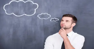 النتيجة هو ما ينتج عن الأحداث في التاريخ صواب أم خطأ؟