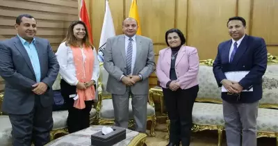 وفد من «الأمريكية» يزور جامعة بني سويف لإنشاء مركز لتدريب الطلاب على ريادة الأعمال