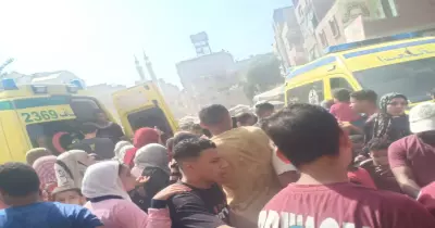 حادث مدرسة المعتمدية في أول أيام الدراسة.. انهيار السور على الطالبات «صور»