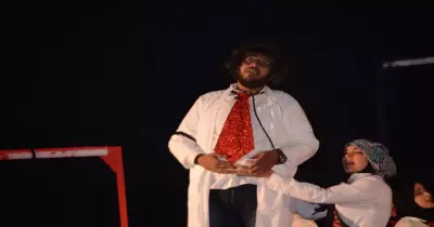 «محظوظ بالجملة».. عرض مسرحي لطلاب جامعة أسيوط